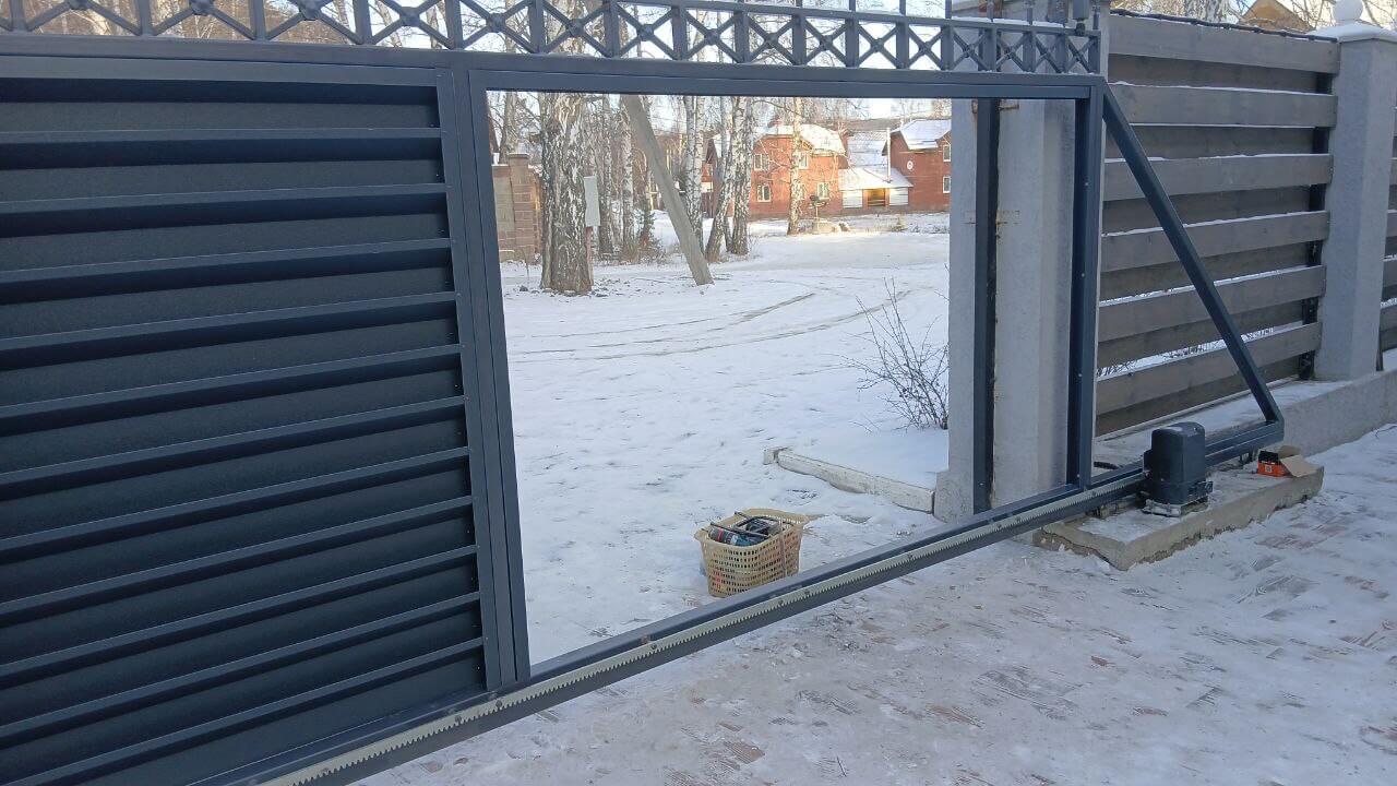 Входная группа из ламелей Хай-Тек RAL7024/7024 Серый Графит двусторонний МАТТЕ фото 10 в Туле