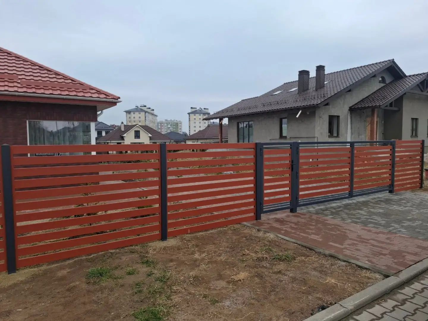 Забор-ранчо из металлопланкена 18м RAL8004 Терракотовый в Туле